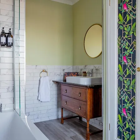 Morleys Rooms - Located In The Heart Of Hurstpierpoint By Huluki Sussex Stays Exterior photo