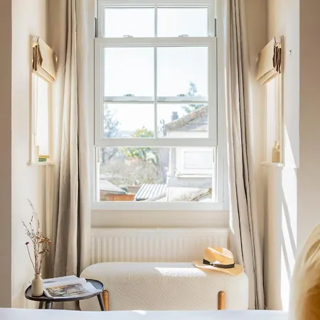 Morleys Rooms - Located In The Heart Of Hurstpierpoint By Huluki Sussex Stays Exterior photo