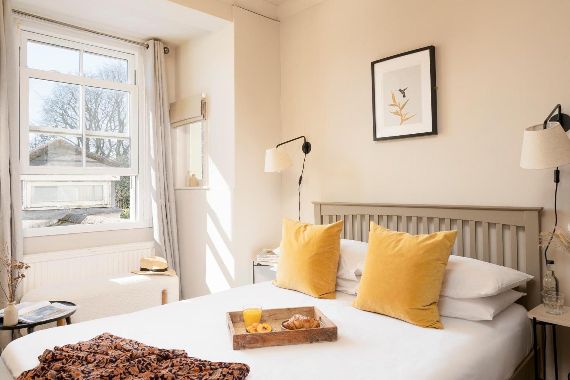Pensión Morleys - Located In The Heart Of By Huluki Sussex 3*