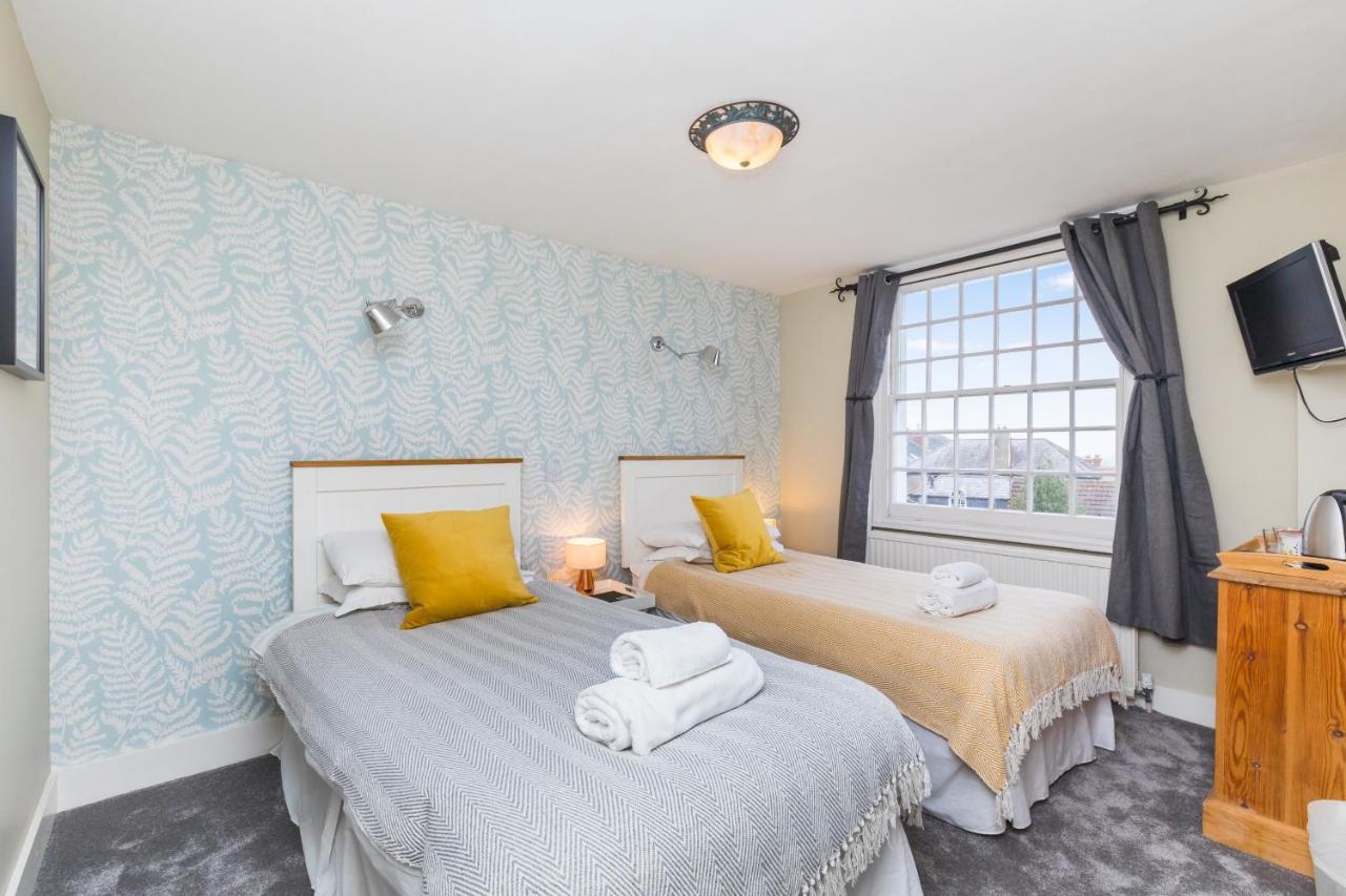 Pensión Morleys - Located In The Heart Of By Huluki Sussex 3*